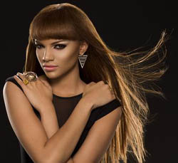 Leslie Grace