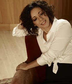 Luciana Souza